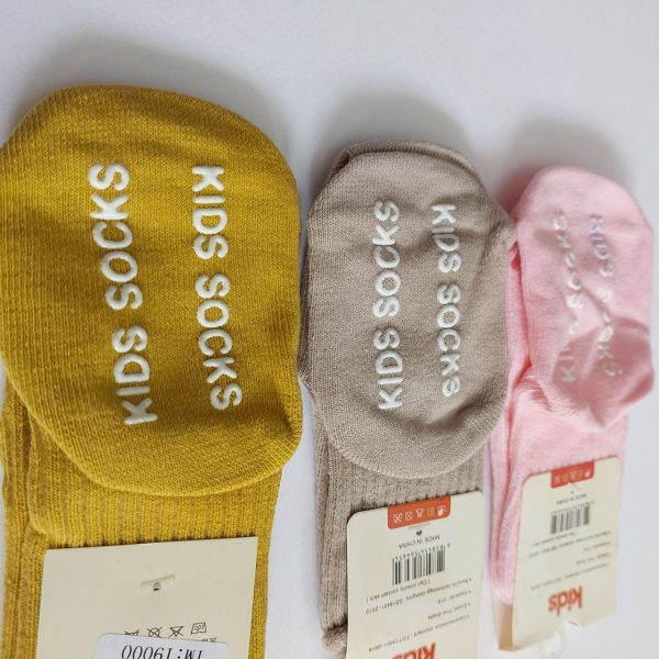 جوراب ترمز دار بچگانه