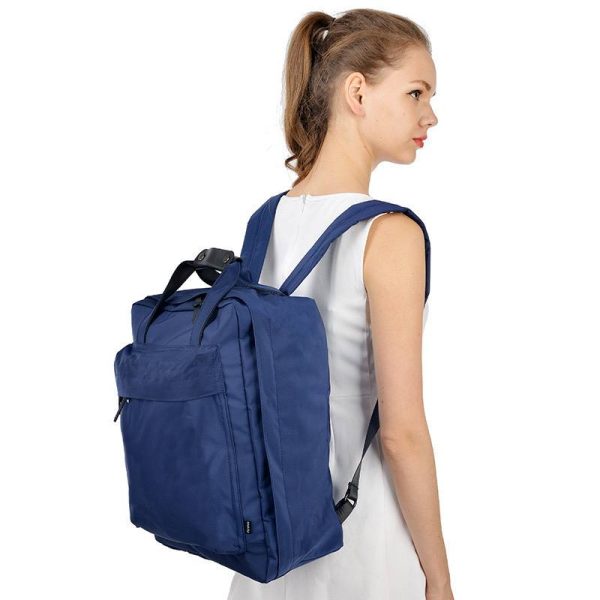 Tong Yi travel backpack
