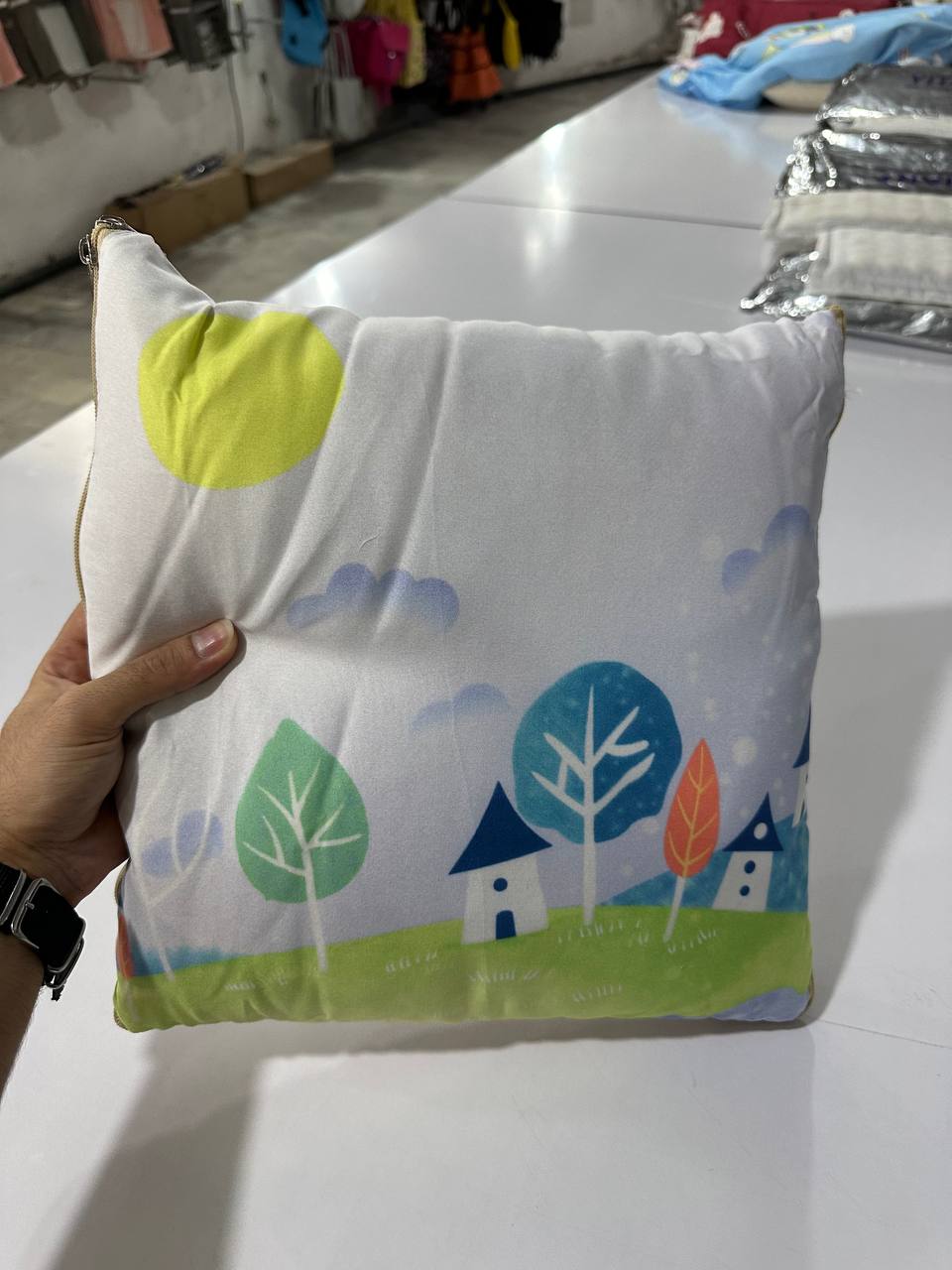 photo_6039591915562404767_y