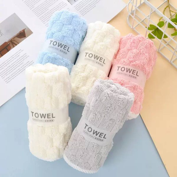 حوله دست و صورت پاستلی